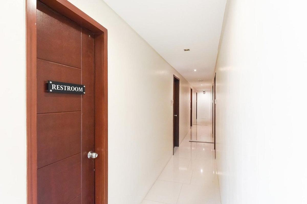 The Chipper Hotel Quezon City Bagian luar foto