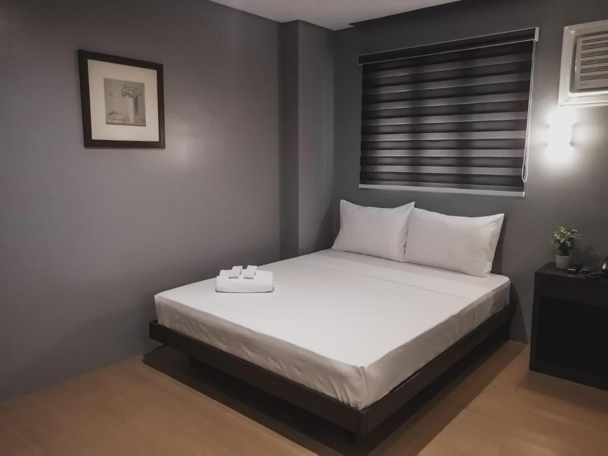 The Chipper Hotel Quezon City Bagian luar foto
